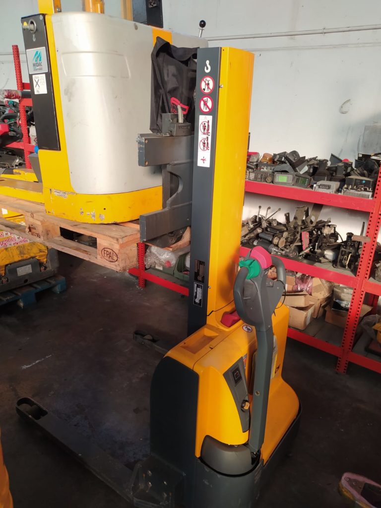 STOCCATORE JUNGHEINRICH EMC B10-2011 - RAZZE LARGE